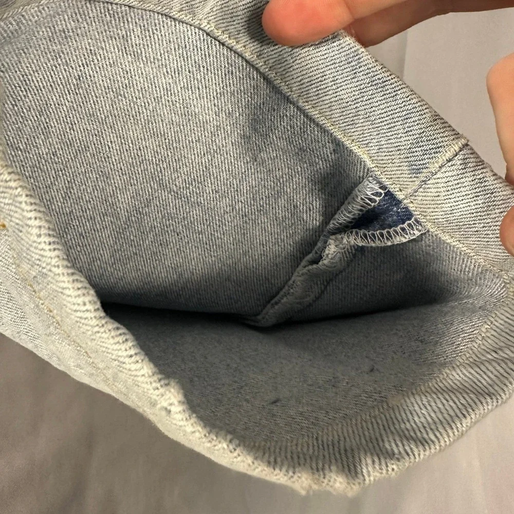 Levis light wash